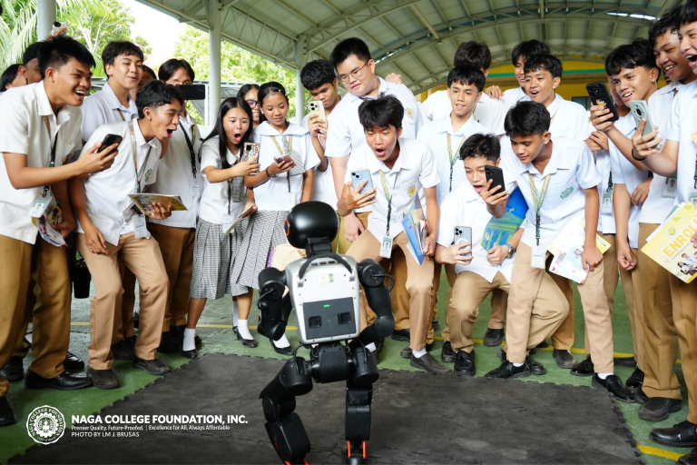 Group of SPA students amazed by Tiger Humanoid Robots